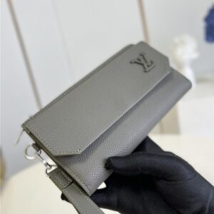 louis vuitton LV aerogram long wallet