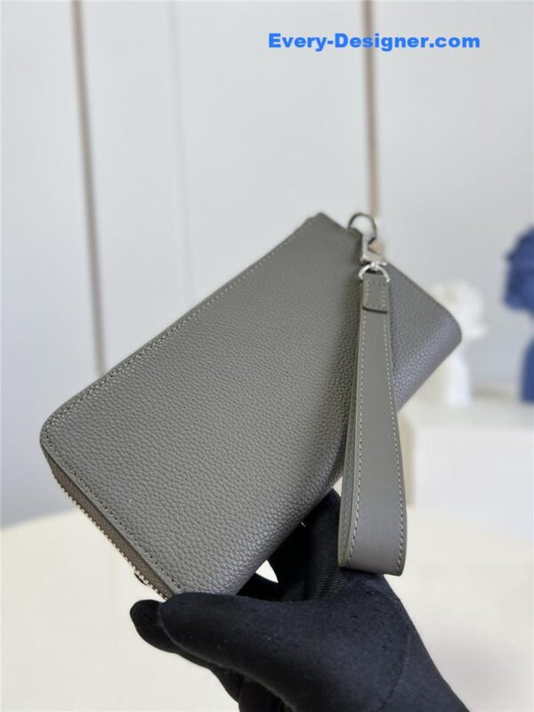 louis vuitton LV aerogram long wallet - Image 8