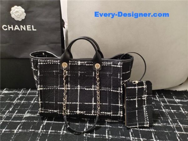 Chanel colorful letters woolen plaid beach bag - Image 3