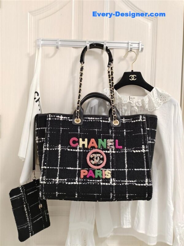 Chanel colorful letters woolen plaid beach bag - Image 7