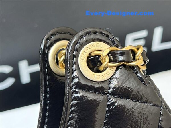Chanel number 5 gold coin tag hobo bag small - Image 3