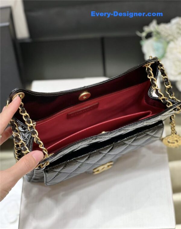 Chanel number 5 gold coin tag hobo bag - Image 6