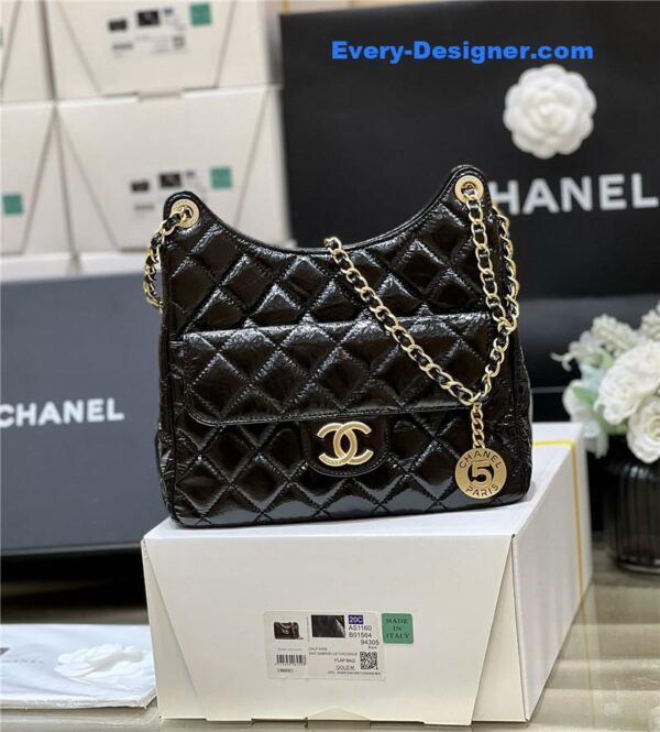 Chanel number 5 gold coin tag hobo bag - Image 9