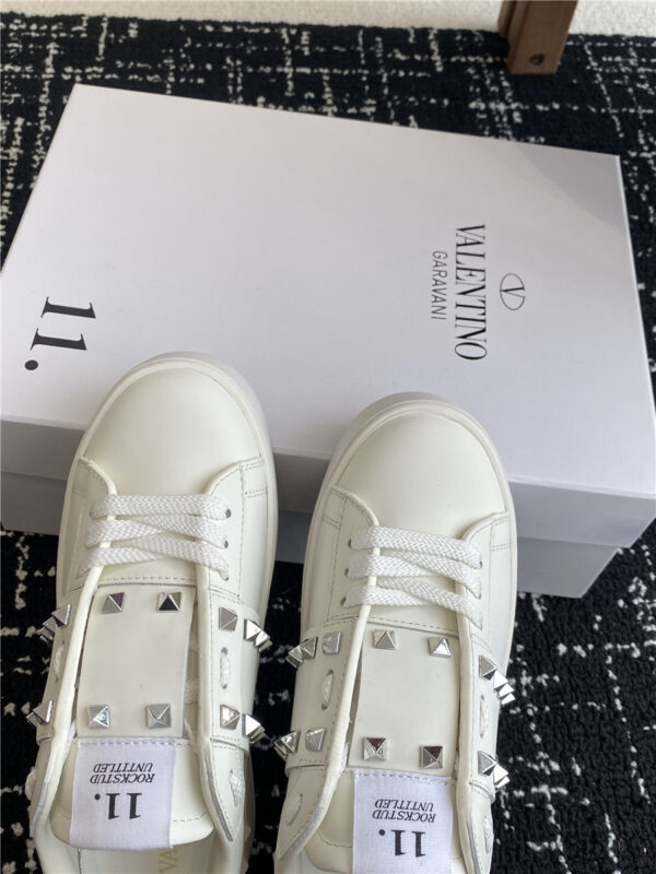 Valentino Garavani Rockstud White Leather Flatform Sneakers - Image 3