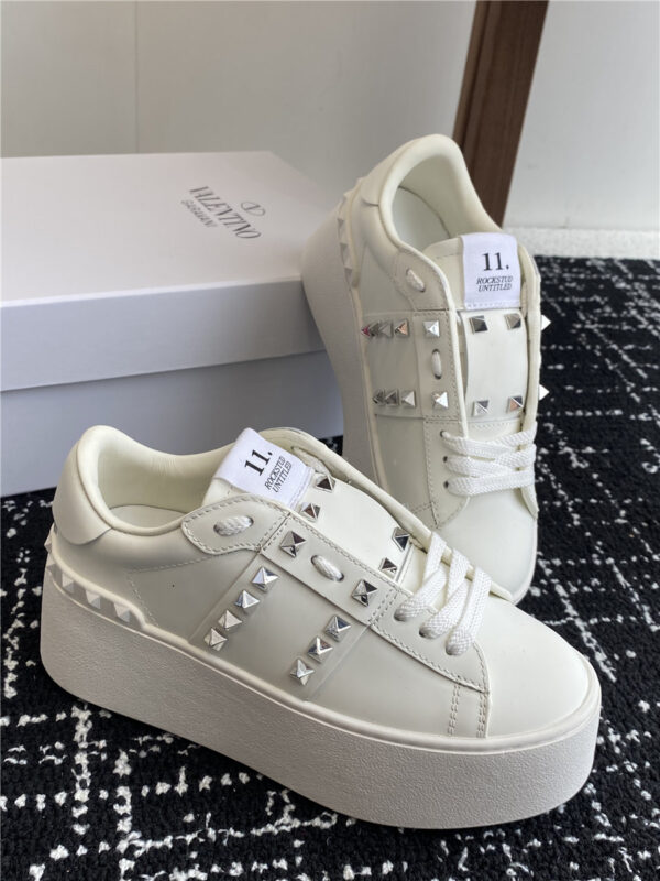 Valentino Garavani Rockstud White Leather Flatform Sneakers - Image 4