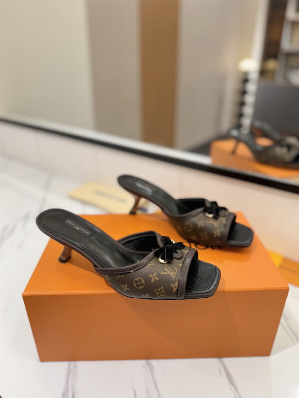 Louis Vuitton Monogram Flower Slide Mules - Image 8