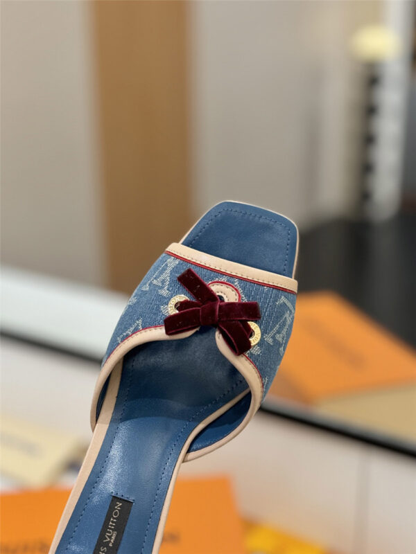Louis Vuitton Neo Revival Mule - Image 4