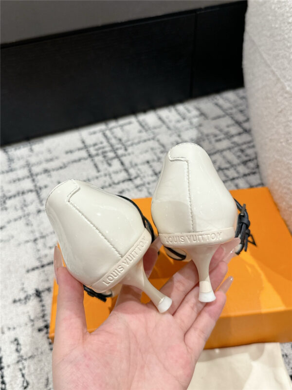 Louis Vuitton 6AM Pointed Toe Heels White - Image 3