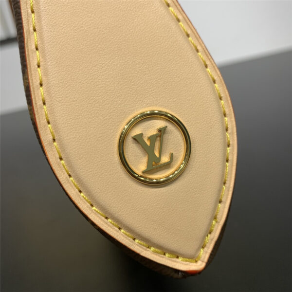Louis Vuitton LV Pochette Tirette Bag - Image 7