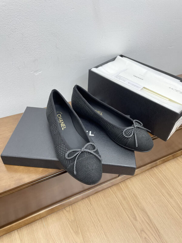 Chanel Lambskin Cap Toe CC Ballerina Flats - Image 7