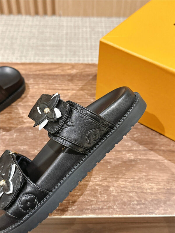 Louis Vuitton LV Sunset Flat Comfort Mule in black - Image 7