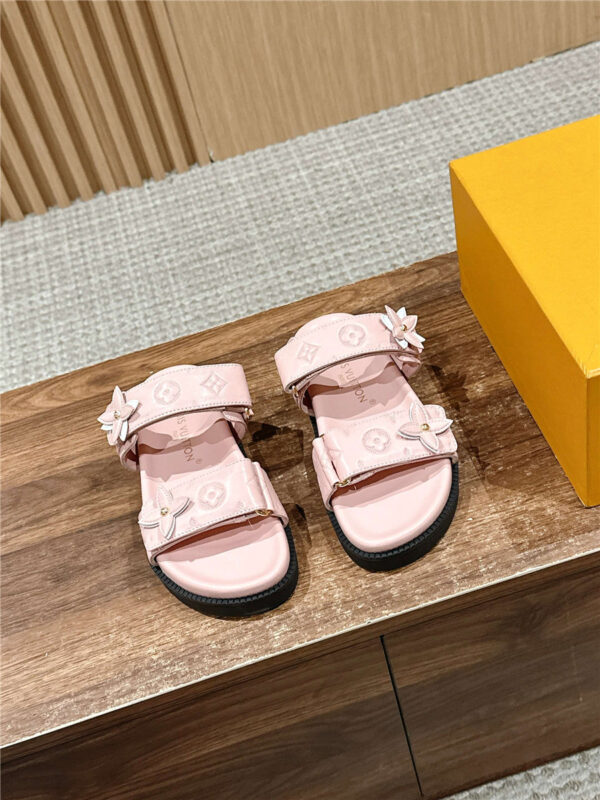 Louis Vuitton LV Sunset Flat Comfort Mule in pink - Image 4
