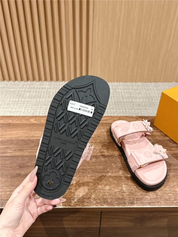 Louis Vuitton LV Sunset Flat Comfort Mule in pink - Image 6