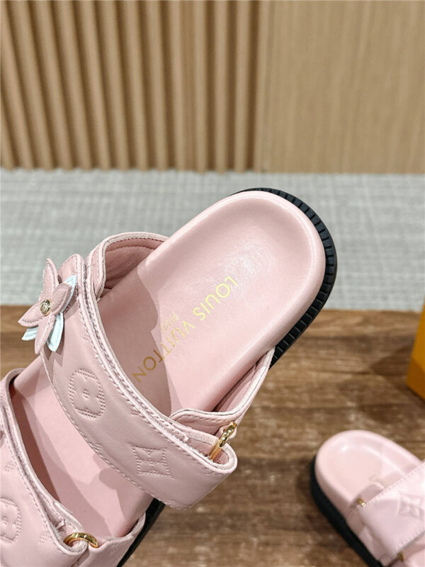 Louis Vuitton LV Sunset Flat Comfort Mule in pink - Image 7