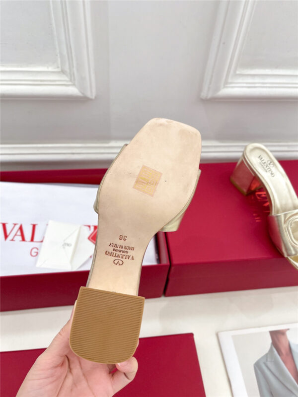 Valentino Garavani VLogo Slide Sandals Gold - Image 5