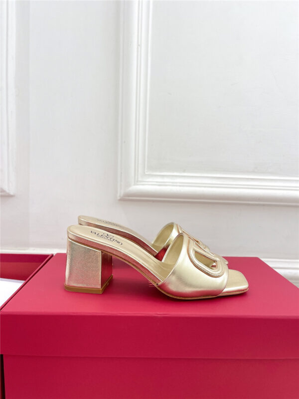 Valentino Garavani VLogo Slide Sandals Gold - Image 9