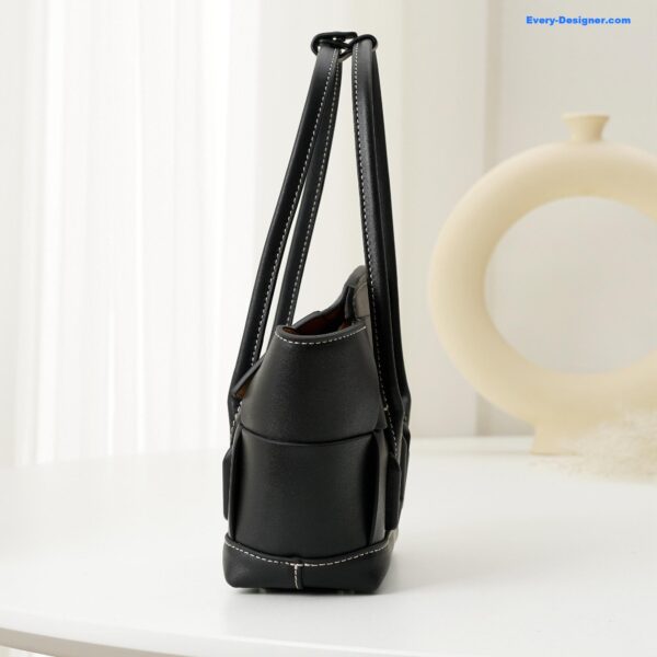 bottega veneta arco mini leather tote - Image 6
