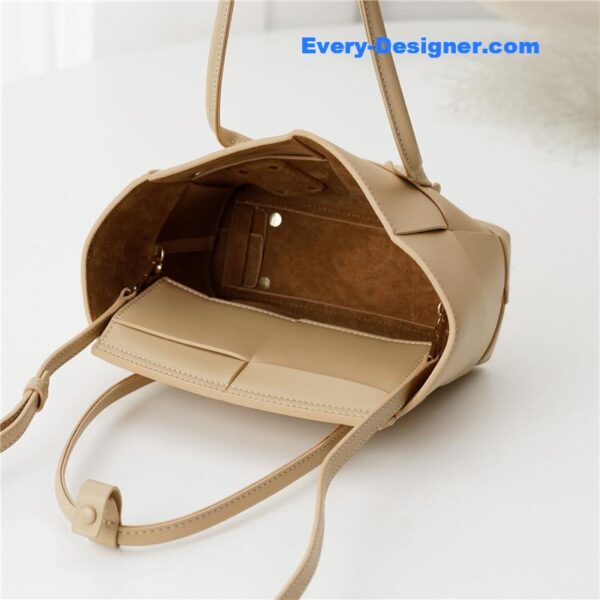 bottega veneta arco mini leather tote - Image 5