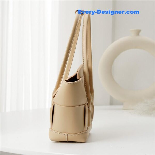 bottega veneta arco mini leather tote - Image 6
